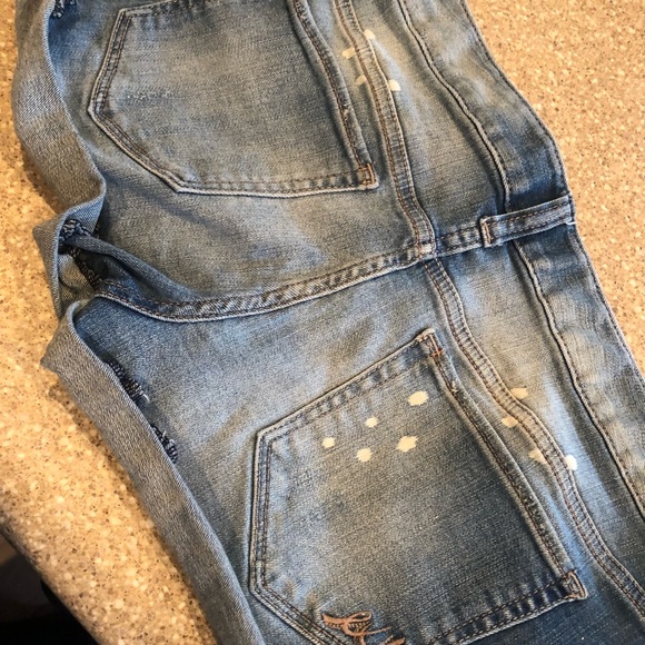 Shorts - Picture 4 of 4